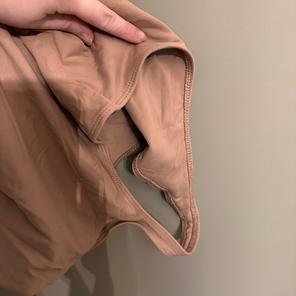 Babaton bodysuit - Picture 4 of 4